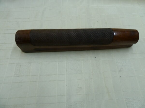 FOR-334 Luigi Franchi 12 bore sa shotgun forend (2) Luigi Franchi 12 bore semi auto forend