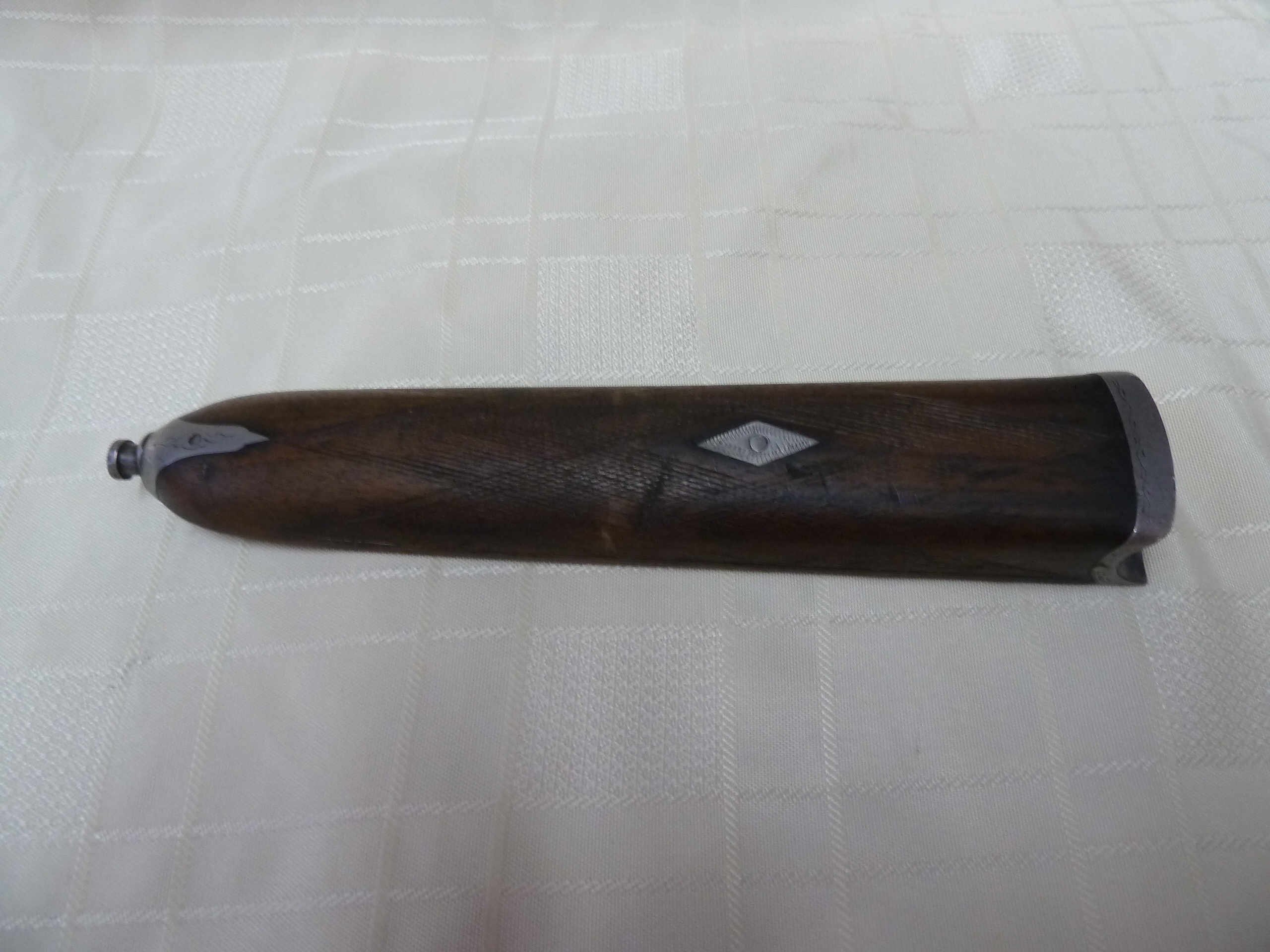 Felix Sarasqueta 12 bore shotgun forend
