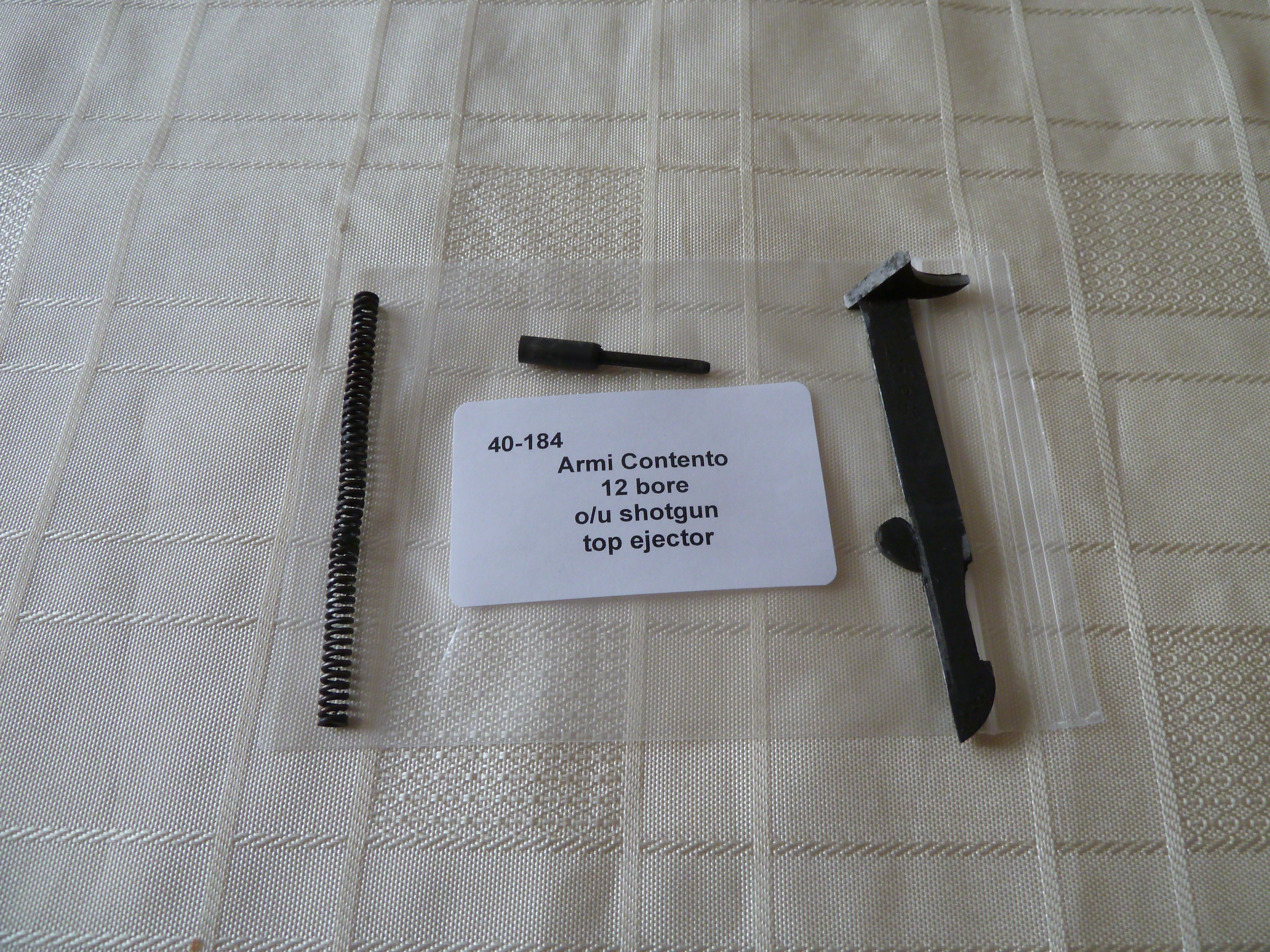 Armi Contento shotgun top ejector