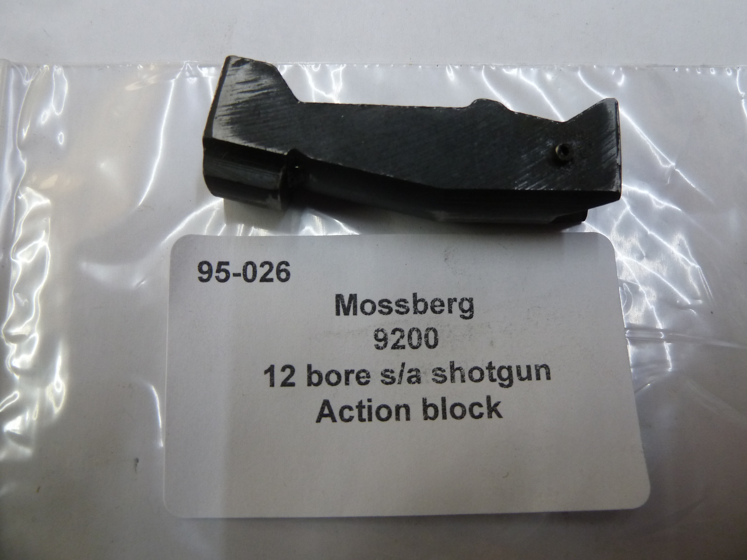 Mossberg 9200 shotgun action block