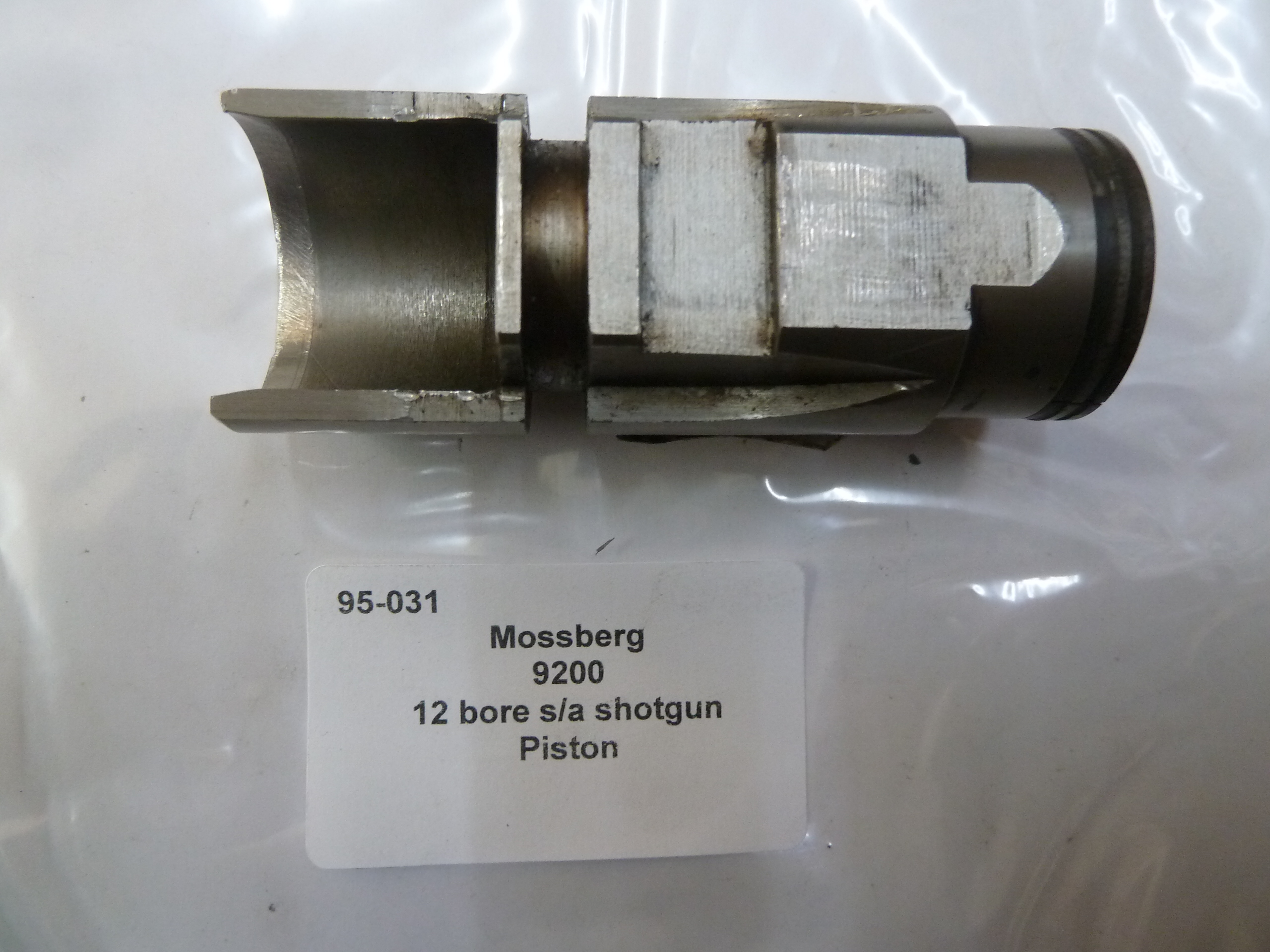 Mossberg 9200 shotgun piston