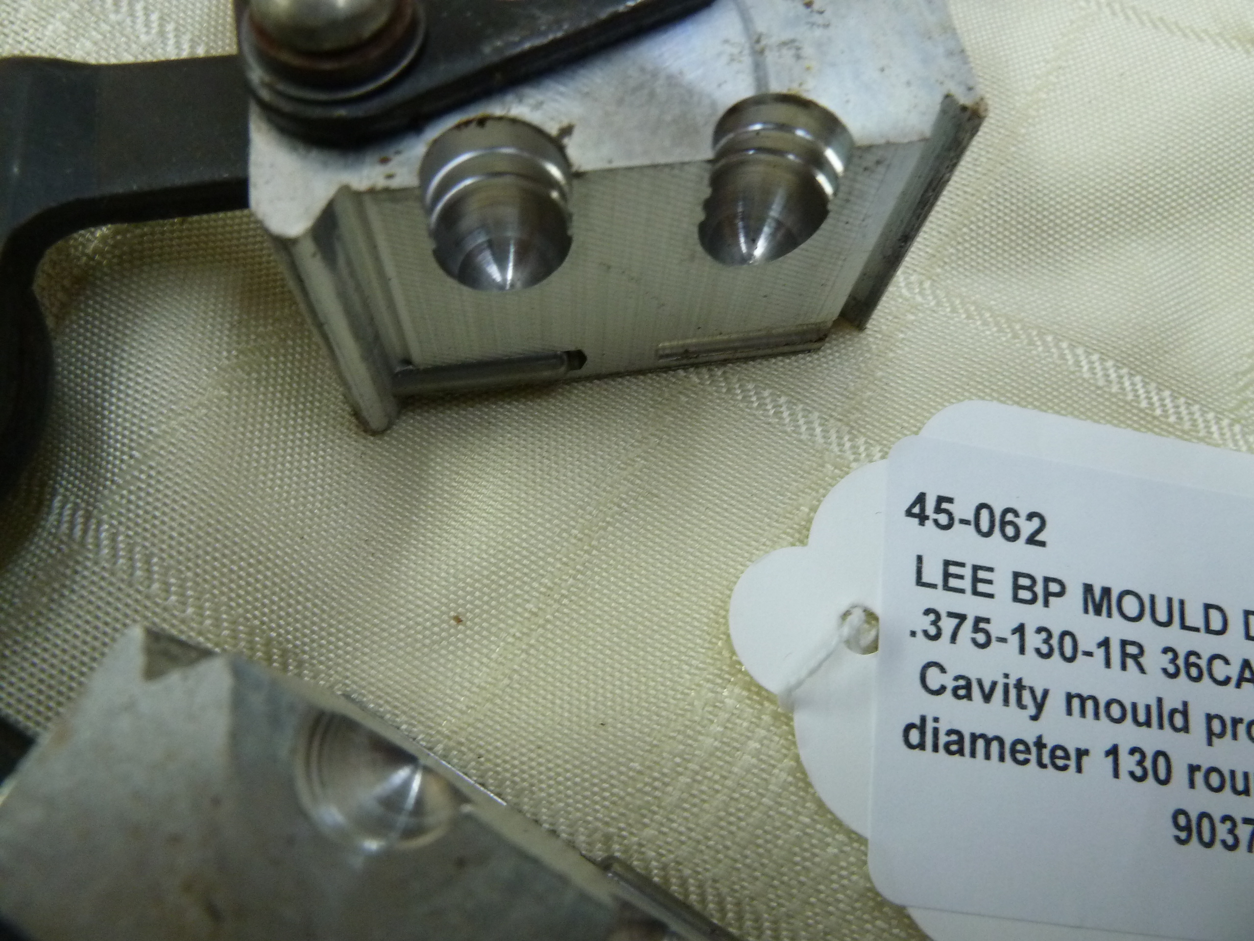 Lee BP Mould Double Cavity 375-130-IR
