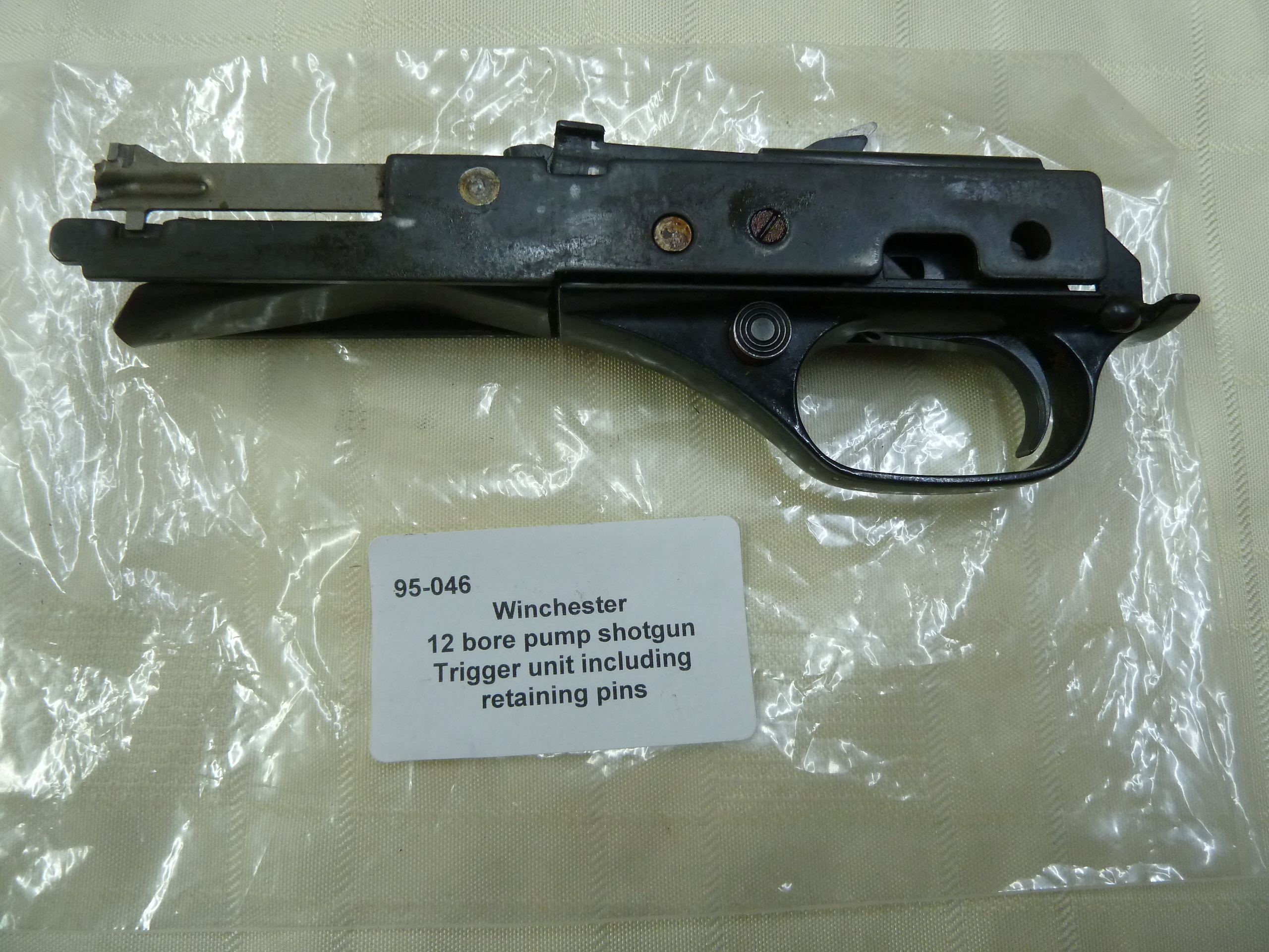 Winchester pump action shotgun trigger unit