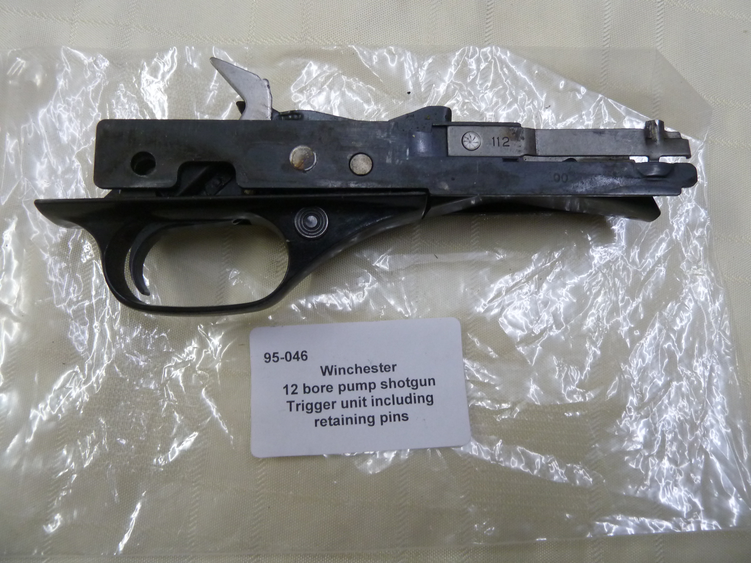 Winchester pump action shotgun trigger unit