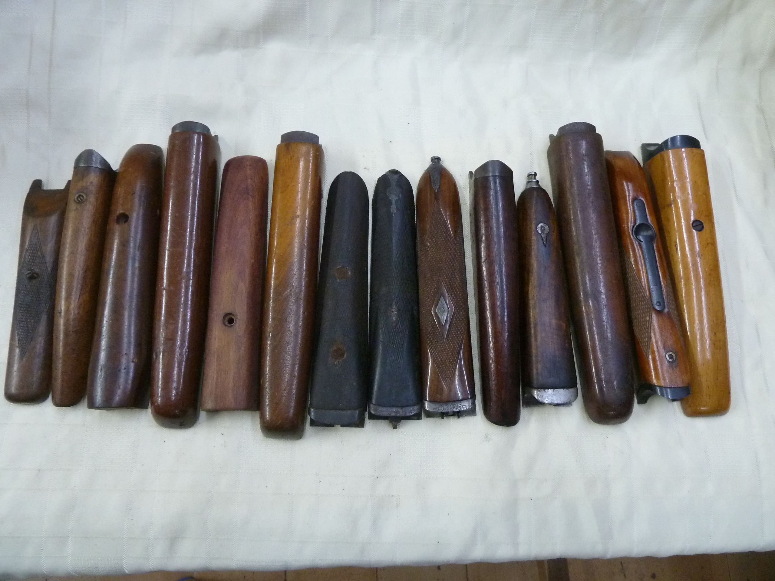 Mixed shotgun forends