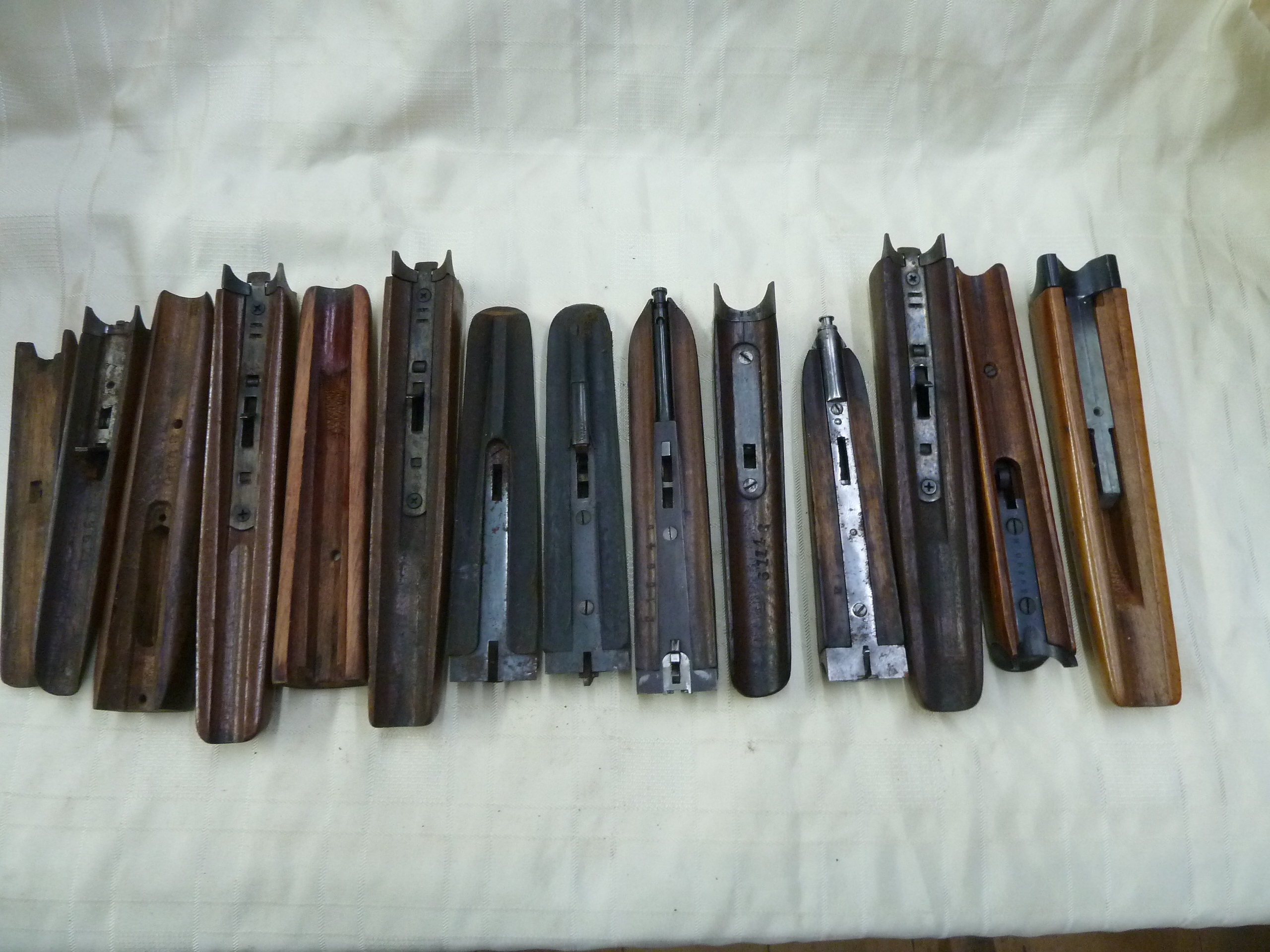 Mixed shotgun forends