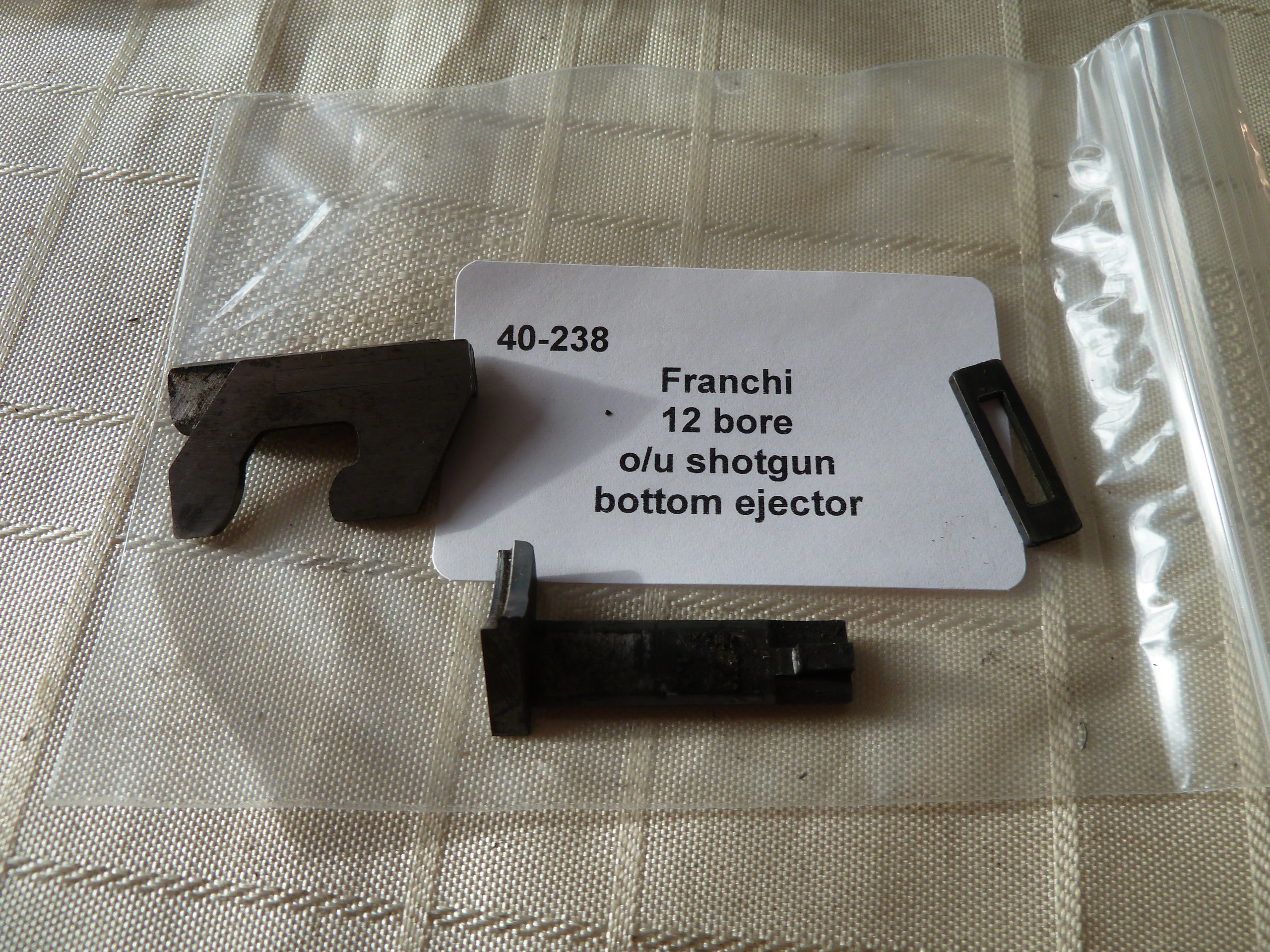 Franchi 12 bore shotgun bottom barrel ejector